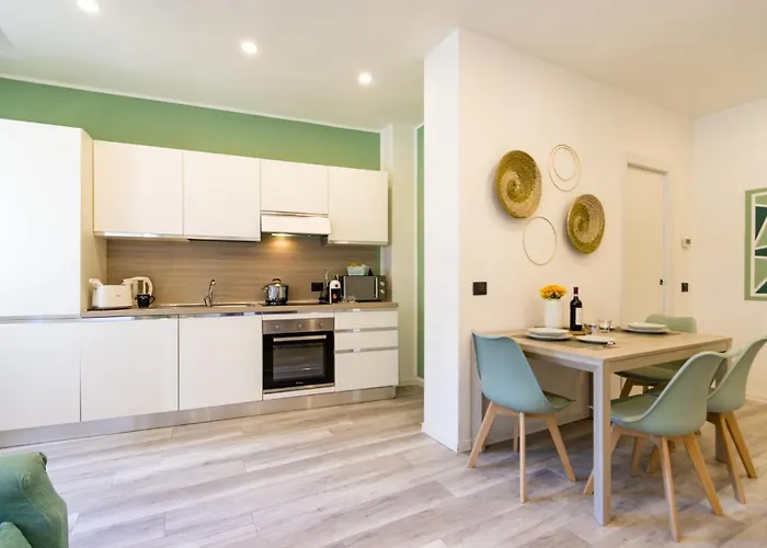 Pearl ✰✰✰✰✰ A 100 Metri Dal