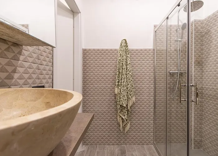 Pearl ✰✰✰✰✰ A 100 Metri Dal * 아로나